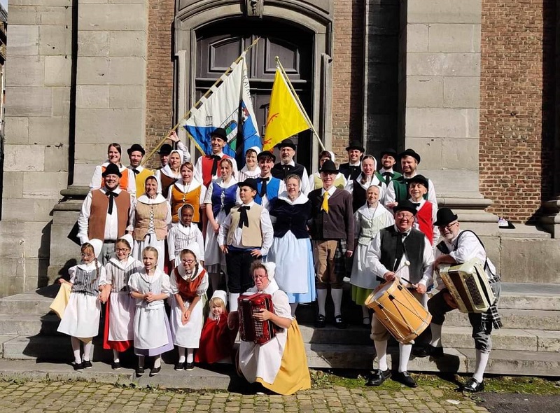 Photo groupe wallos 2024 formatté